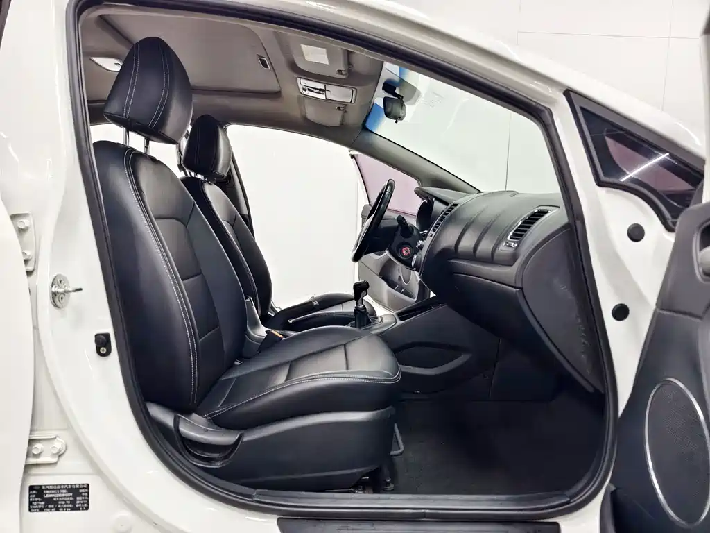 Kia K3 — миниатюра 14