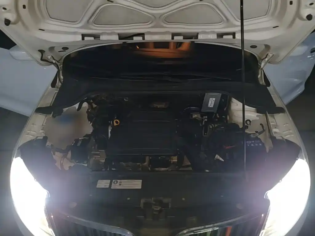 Skoda Rapid — миниатюра 20