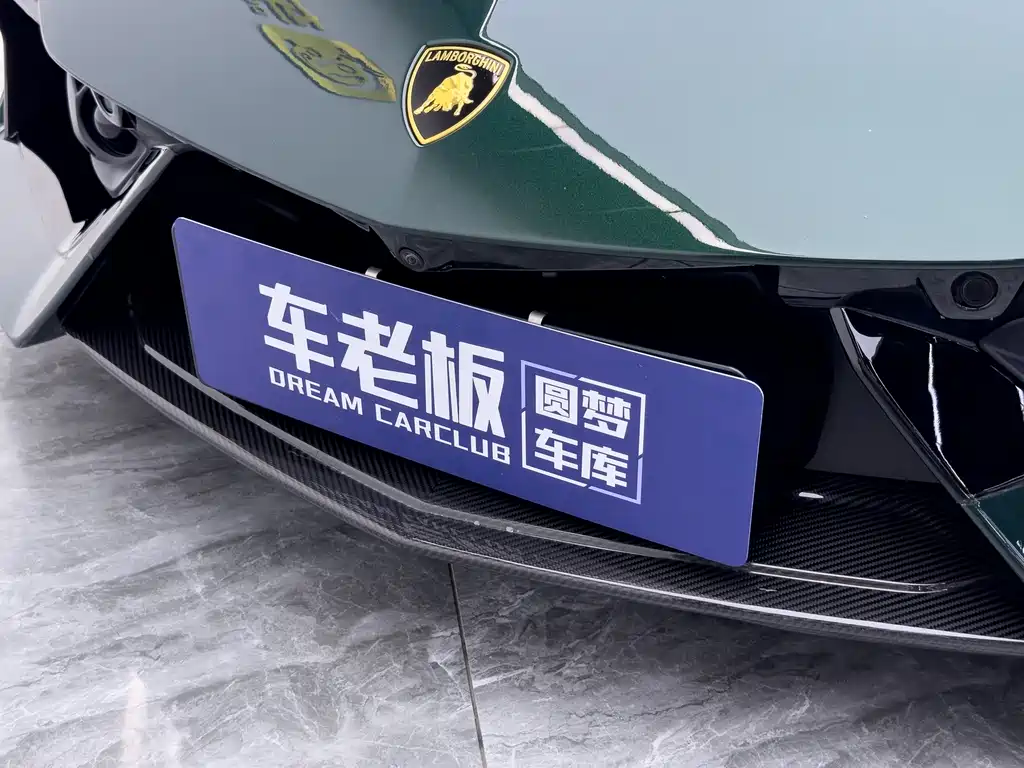 Lamborghini Revuelto — миниатюра 13
