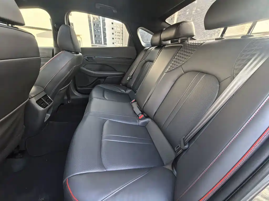 Hyundai Sonata — миниатюра 10
