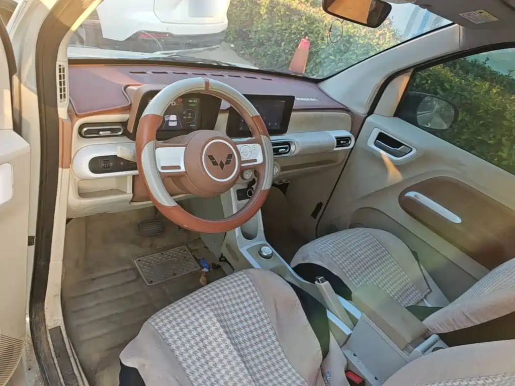 Wuling MINIEV — миниатюра 10
