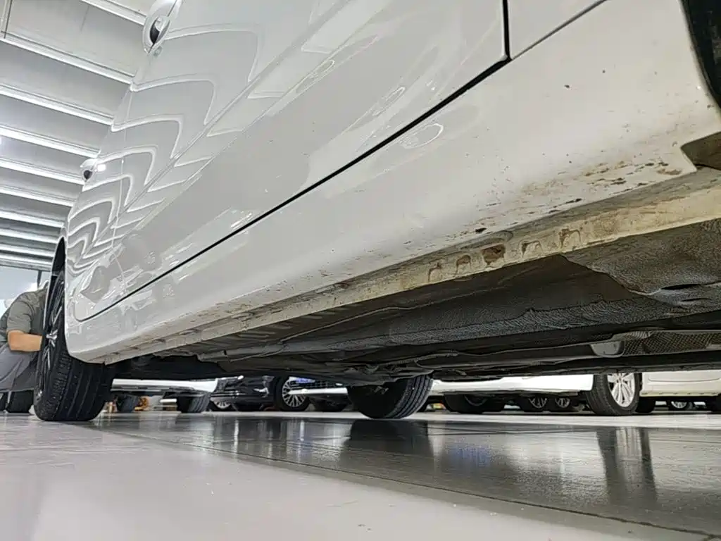 Roewe i5 — миниатюра 21