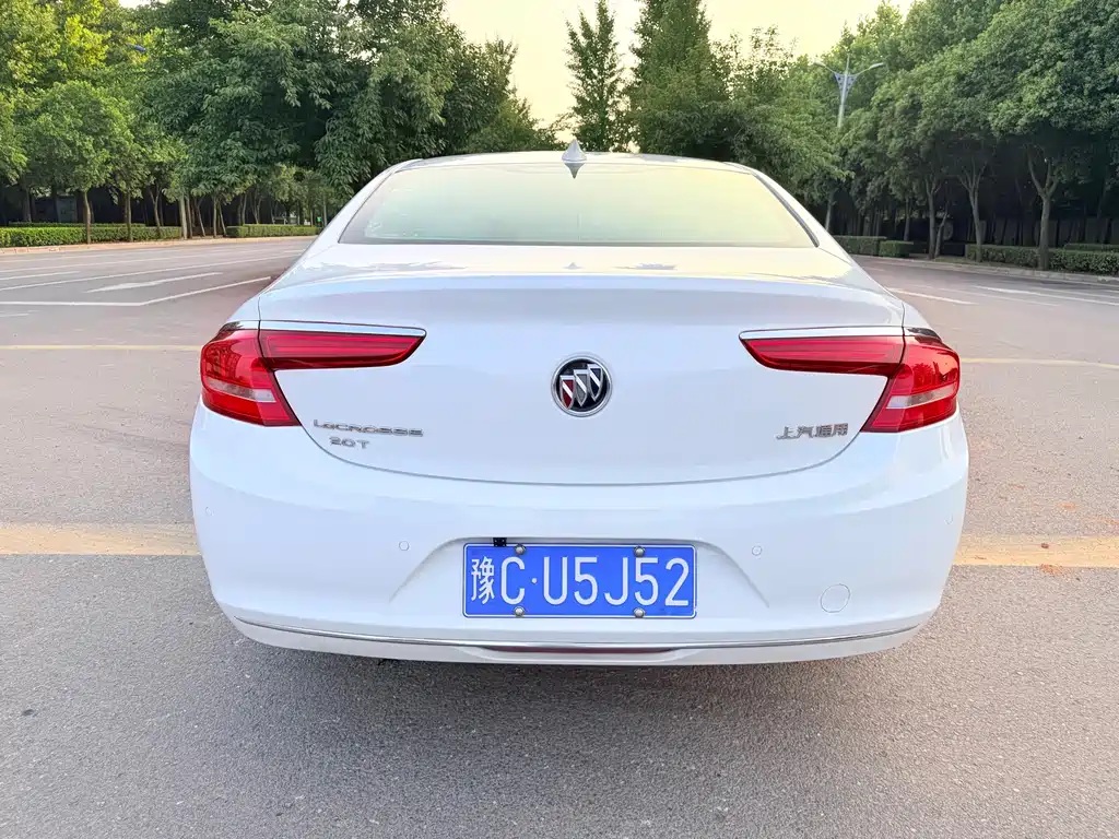 Buick LaCrosse — миниатюра 7