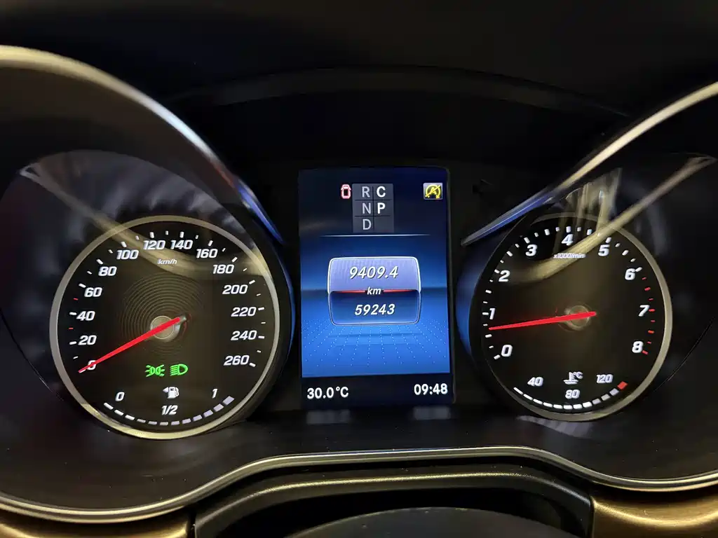 Mercedes-Benz V-Class — миниатюра 5