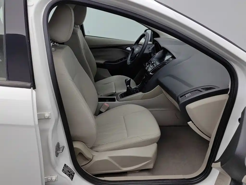 Ford Focus — миниатюра 23