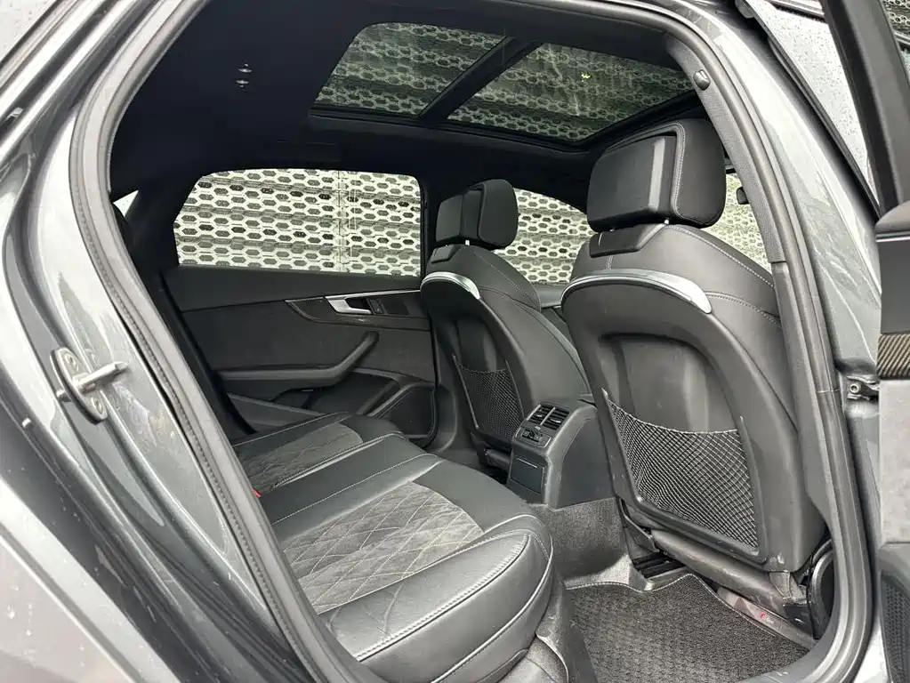 Audi A4L — миниатюра 12