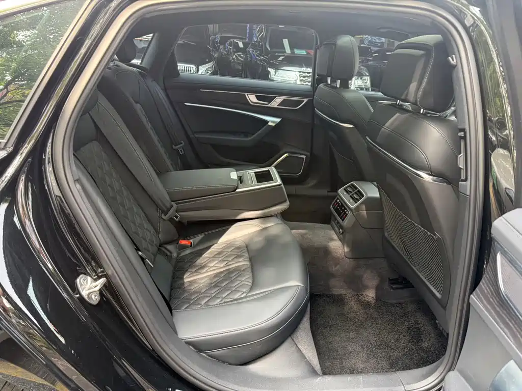 Audi A6L — миниатюра 11