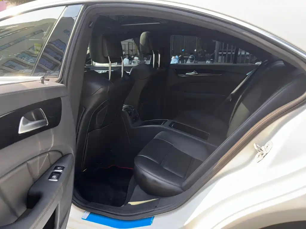 Mercedes-Benz CLS AMG — миниатюра 11