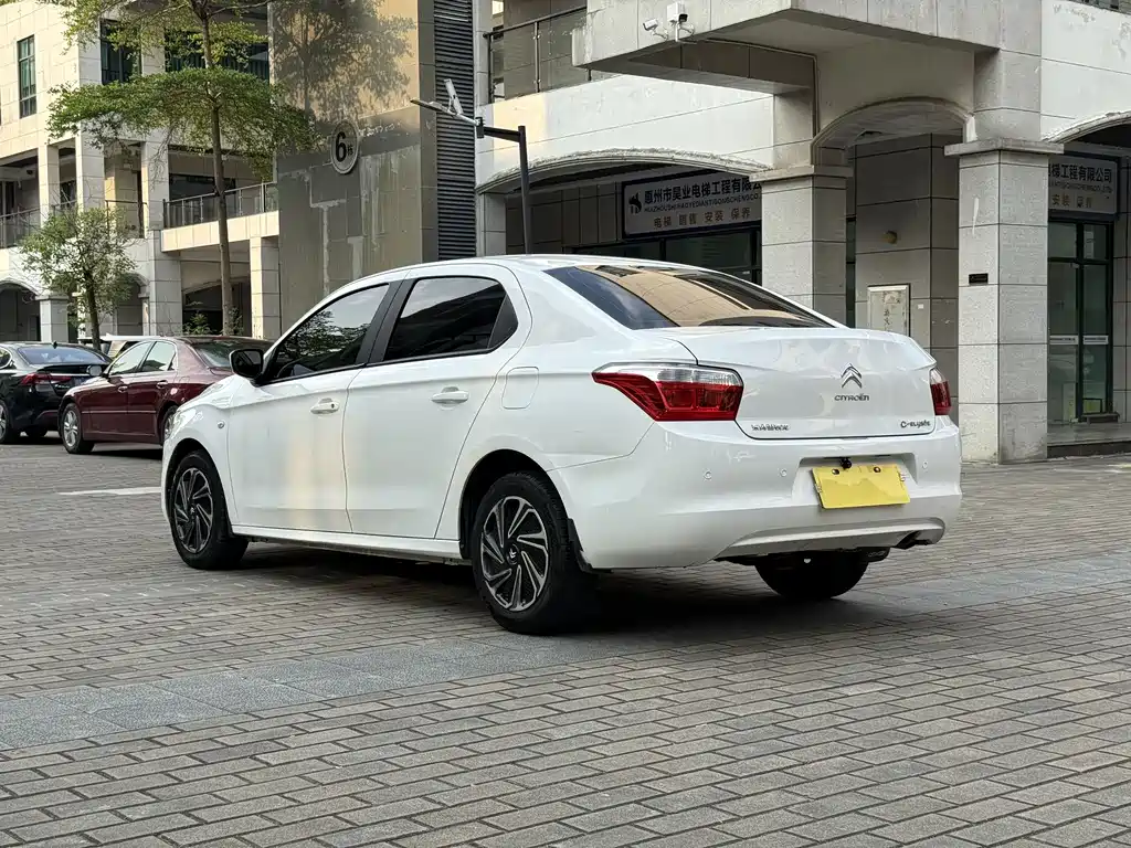 Citroen Elysee — миниатюра 8