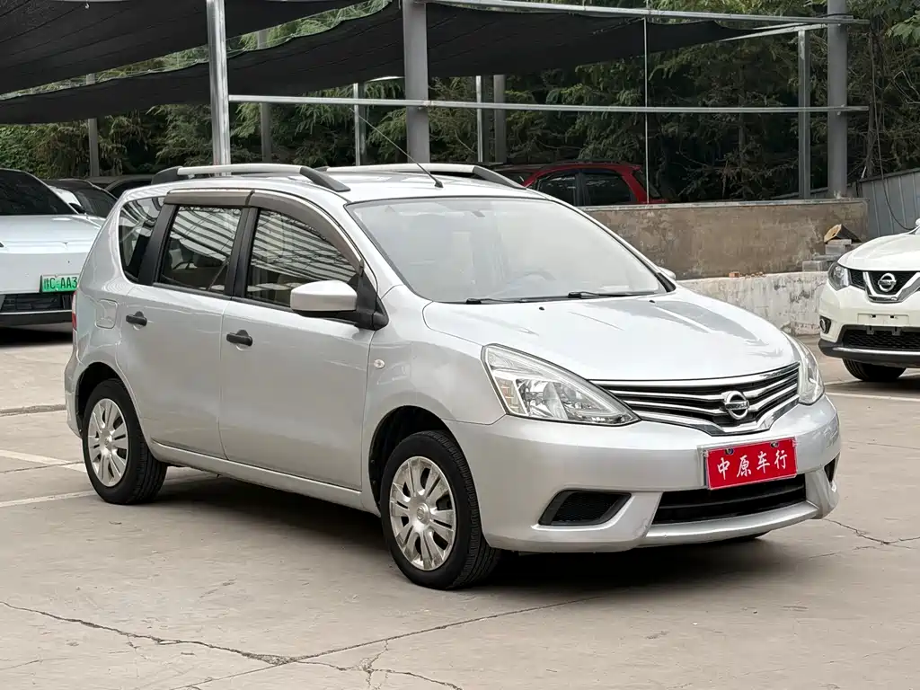 Nissan Livina — миниатюра 3