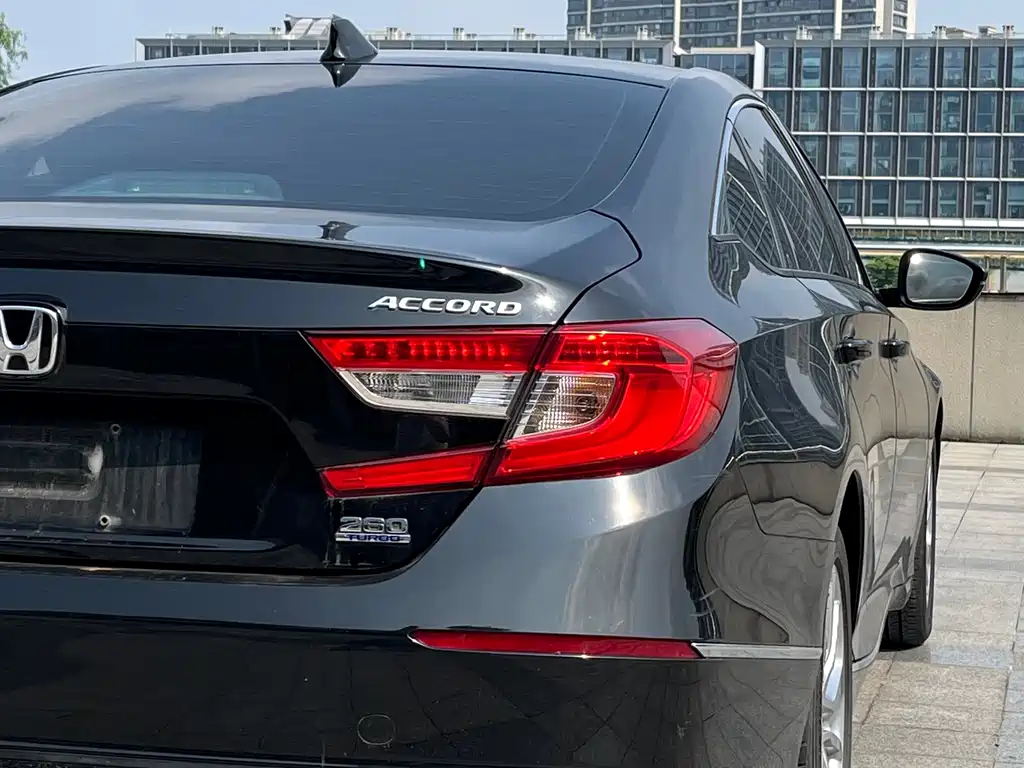 Honda Accord 2018 260TURBO Elite V