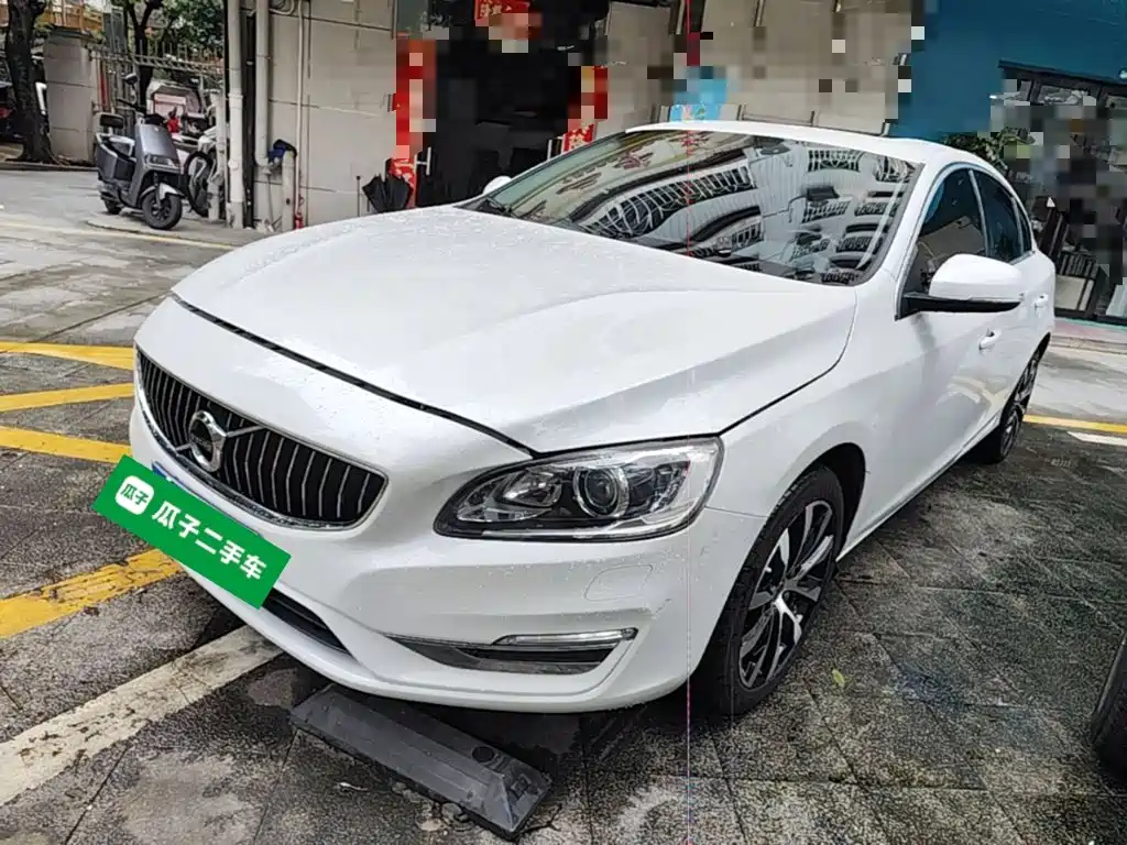 Volvo S60 — миниатюра 2