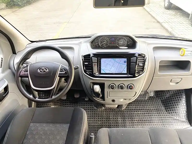 MAXUS V80 — миниатюра 8