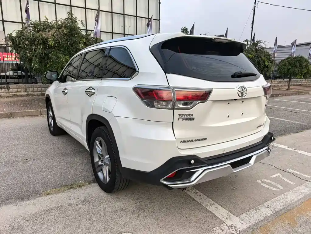 Toyota Highlander — миниатюра 4