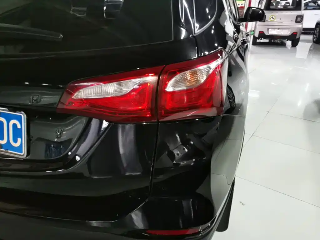 Chevrolet Equinox — миниатюра 8