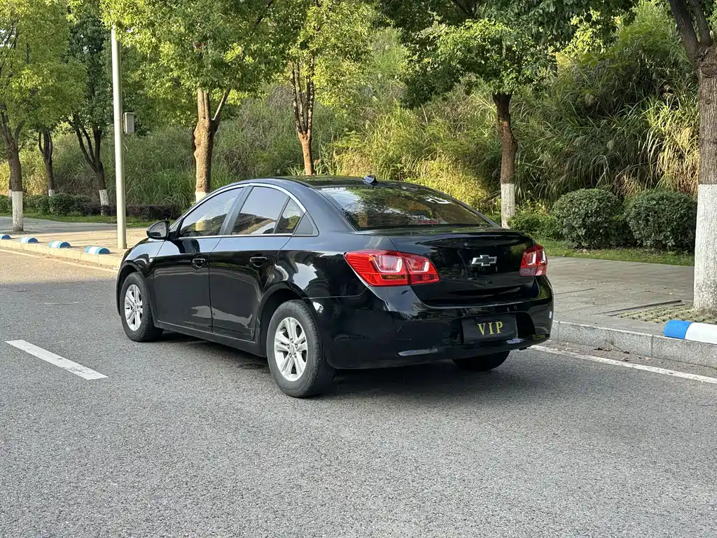 Chevrolet Cruze 2015 1.5L SL MT