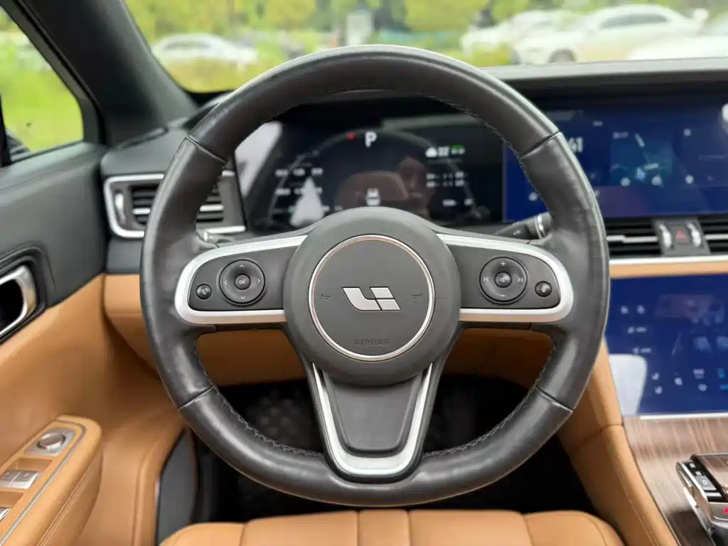 Li Auto Li ONE — миниатюра 18