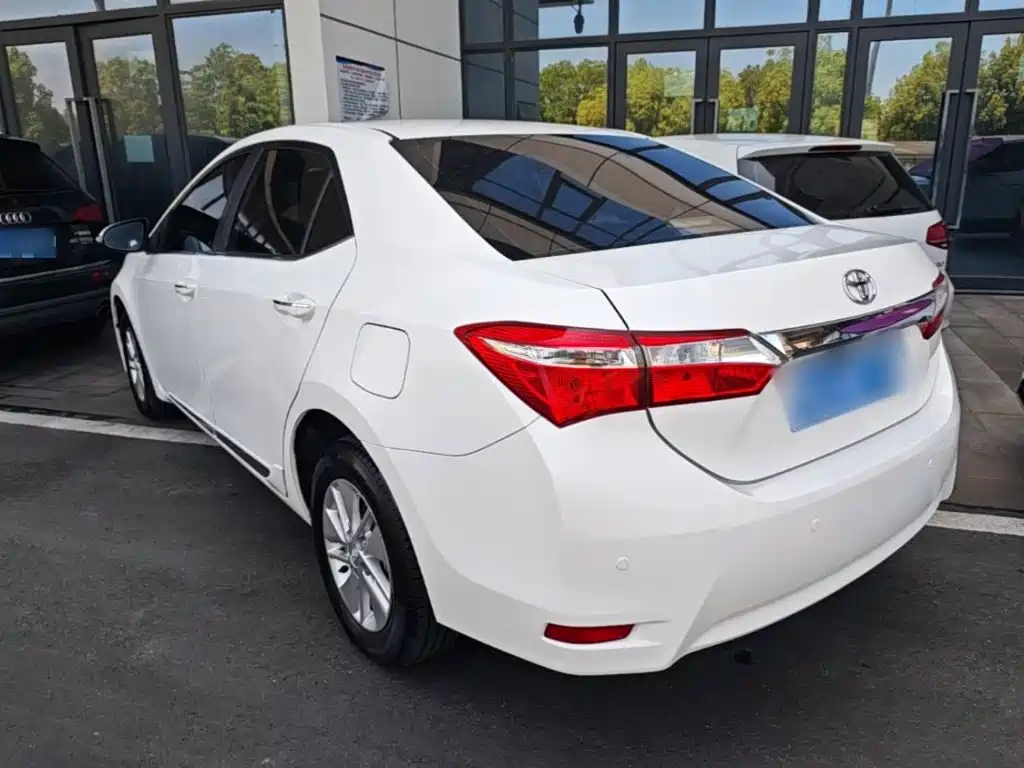 Toyota Corolla — миниатюра 5