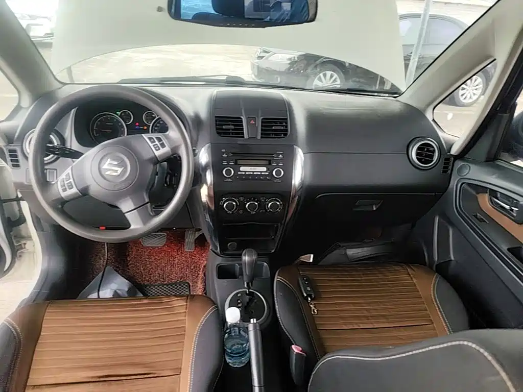 Suzuki SX4 — миниатюра 10