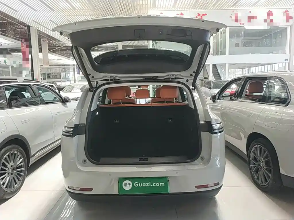 Leapmotor Leapmotor C10 — миниатюра 19