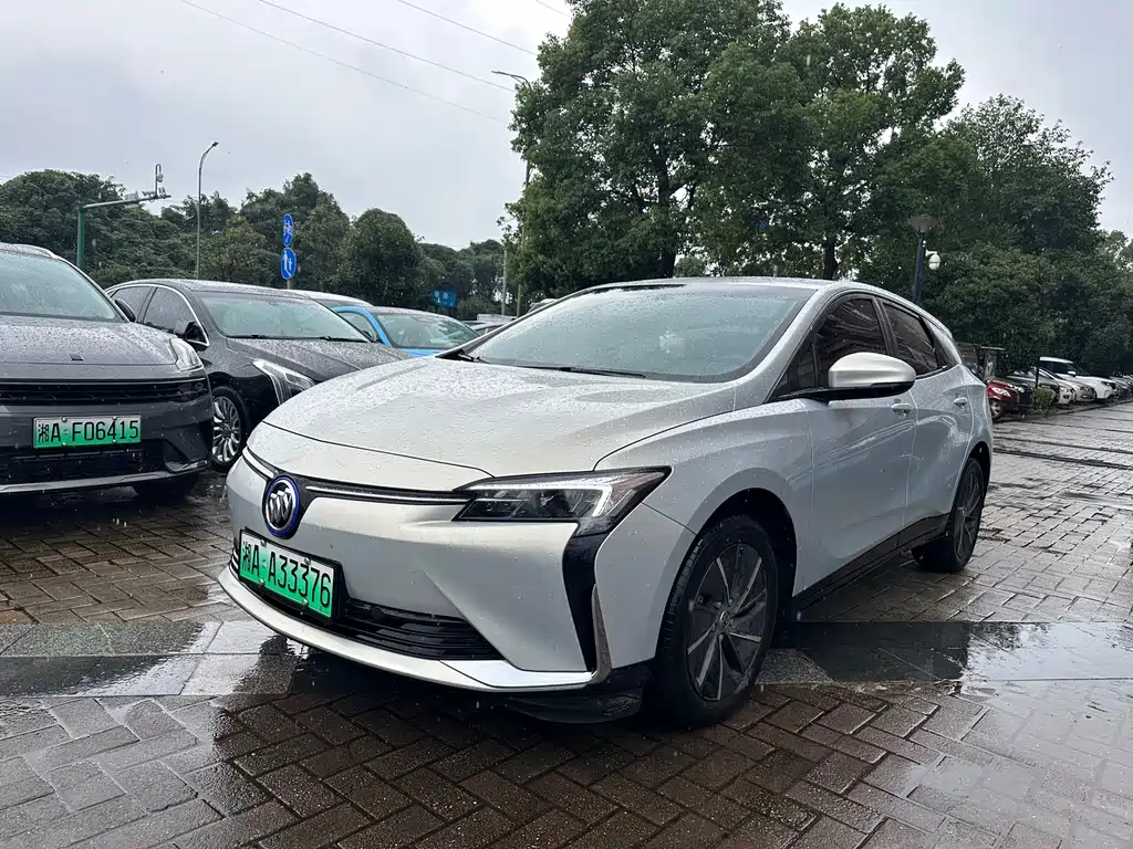 Buick Velite 6