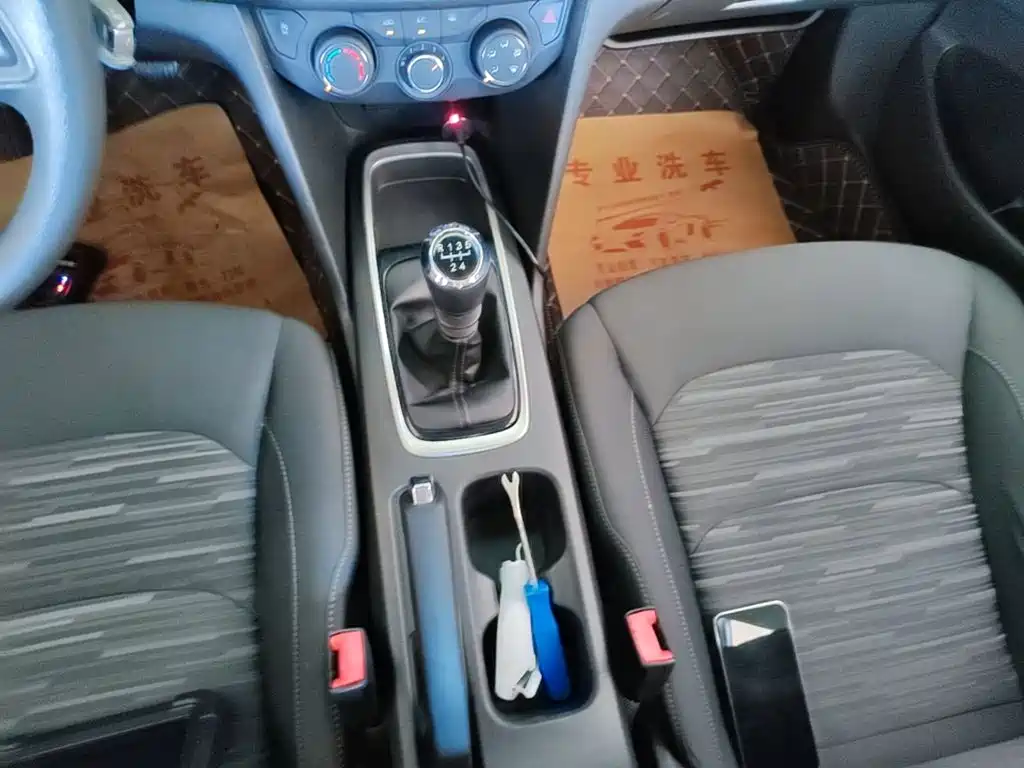 Chevrolet Cavalier — миниатюра 14