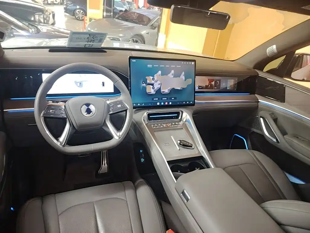 Denza N9 2025 Flagship