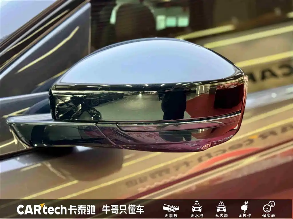 LAND ROVER DISCOVER SPORTS