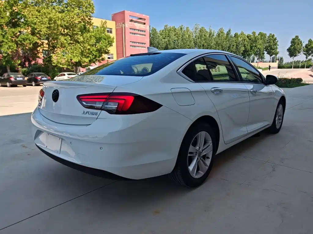 Buick Regal — миниатюра 7