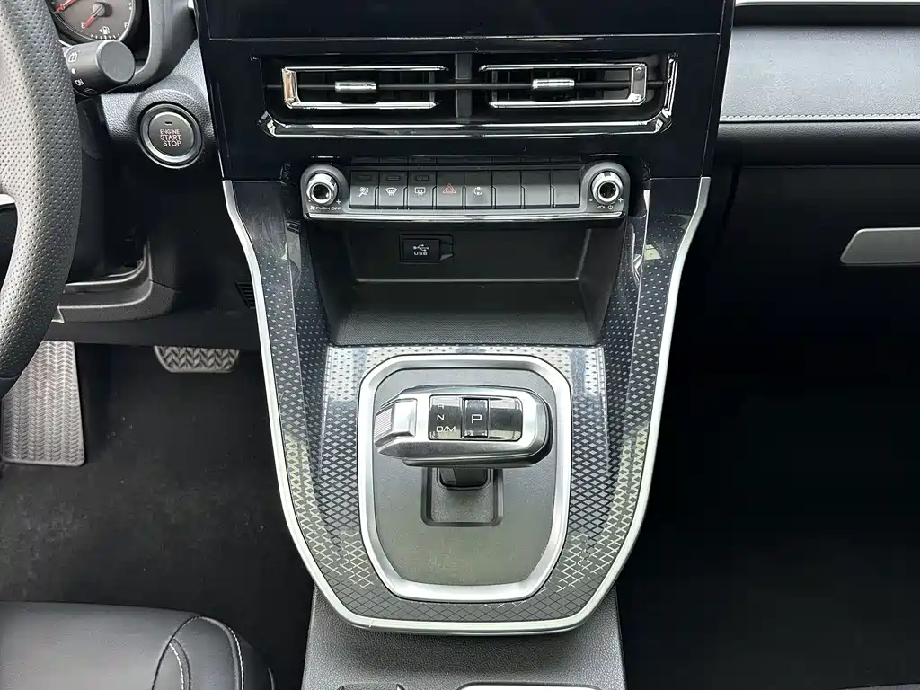 Haval M6 — миниатюра 15