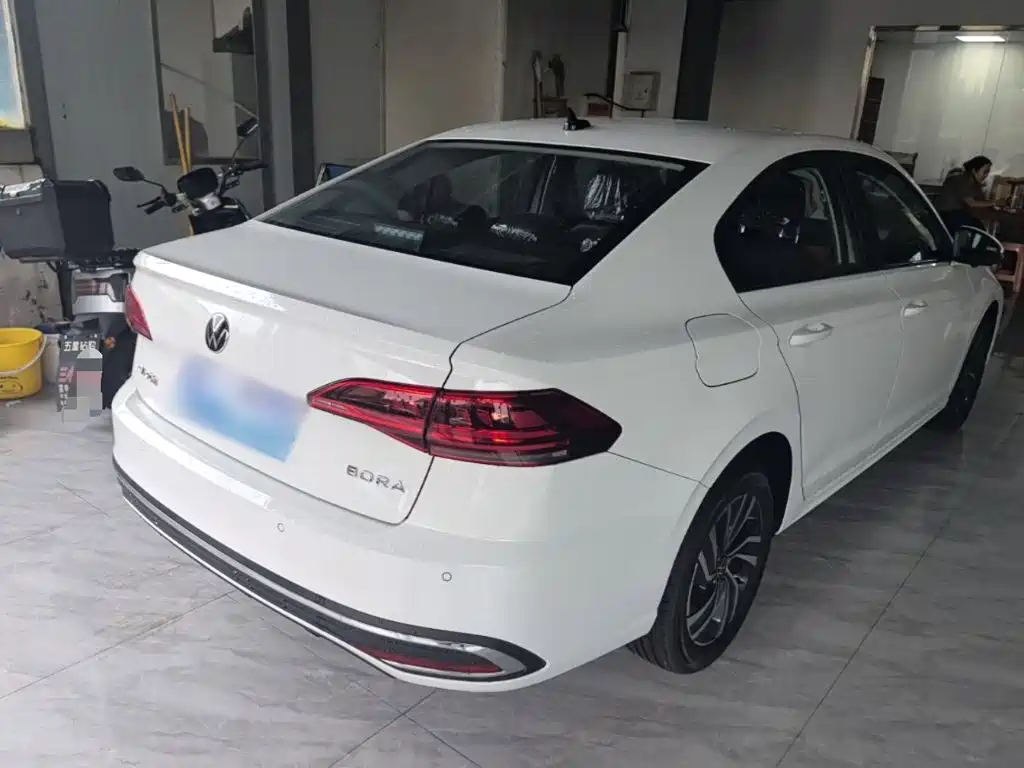 Volkswagen Bora — миниатюра 7