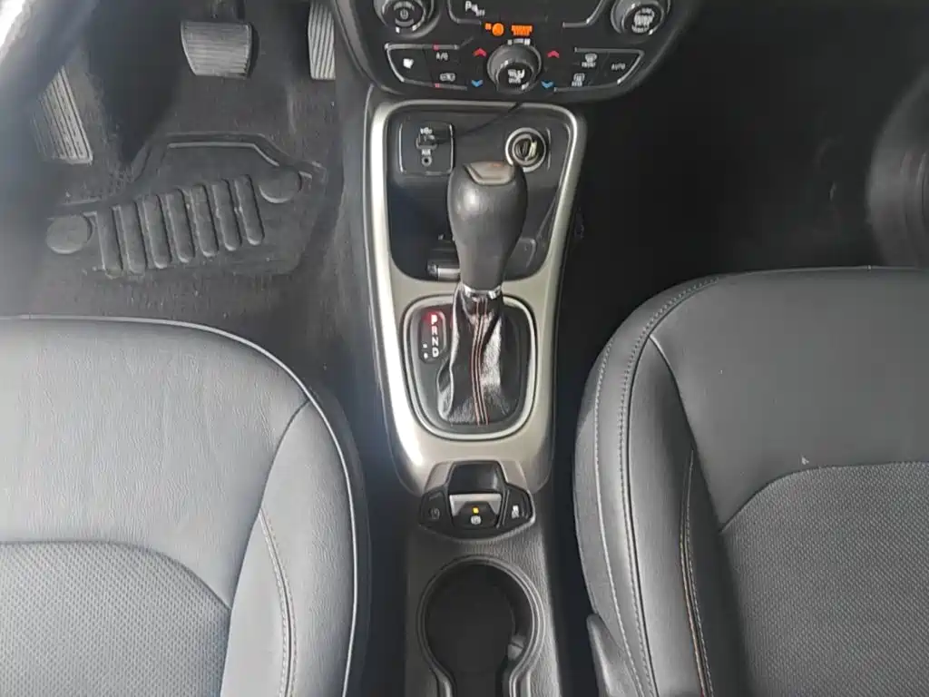 Jeep Compass — миниатюра 14