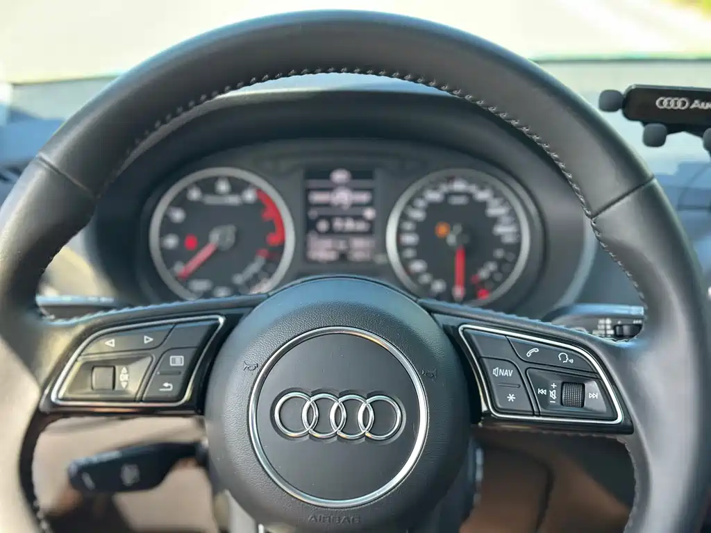 Audi Q2L — миниатюра 9
