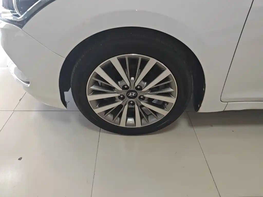 Hyundai Mistra — миниатюра 23