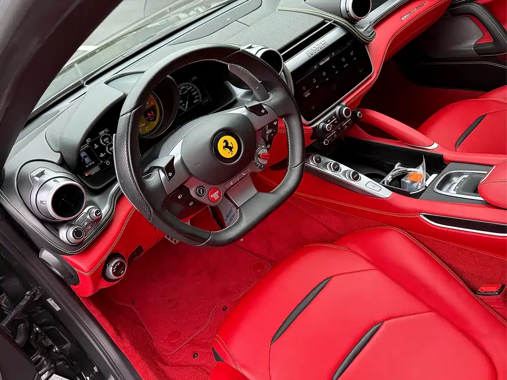Ferrari GTC4Lusso — миниатюра 5