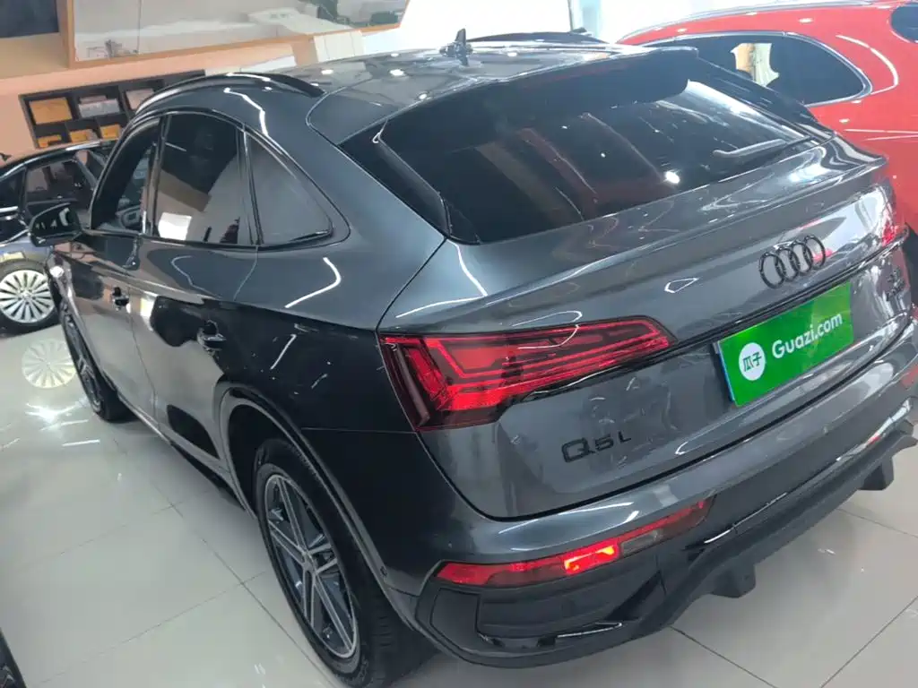 Audi Q5L Sportback — миниатюра 5