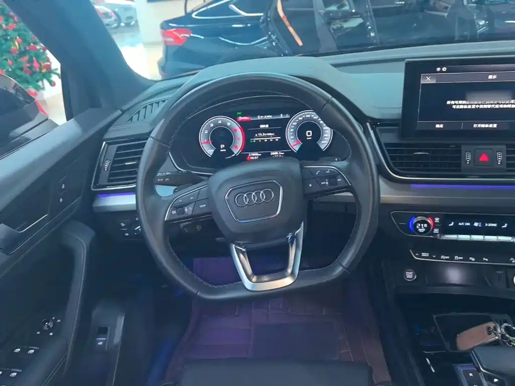 Audi Q5L Sportback — миниатюра 11