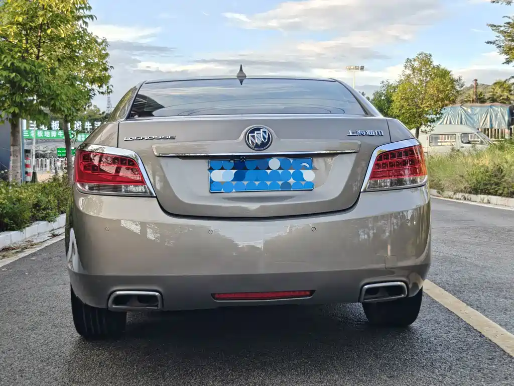 Buick LaCrosse — миниатюра 6