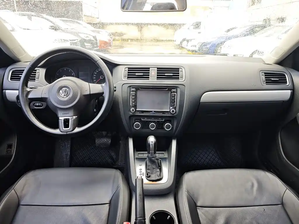 Volkswagen Sagitar — миниатюра 6