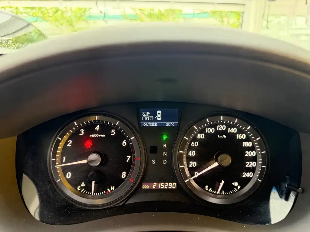 Lexus ES — миниатюра 6