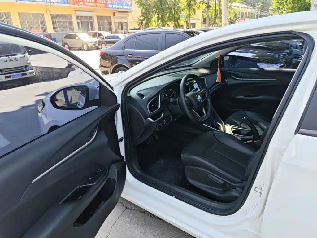 Buick Excelle — миниатюра 16