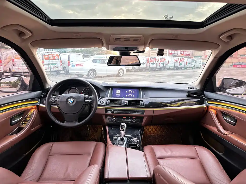 BMW 5 Series — миниатюра 6