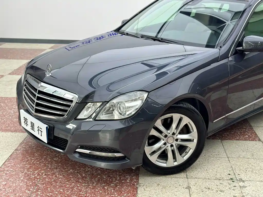 Mercedes-Benz E-Class — миниатюра 43
