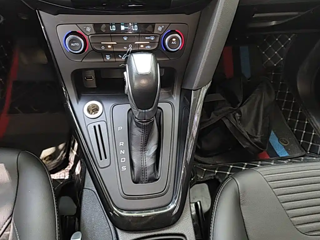 Ford Focus — миниатюра 14