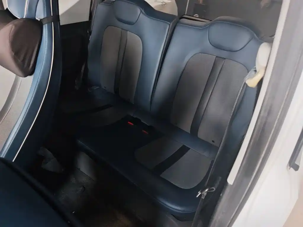 Wuling MINIEV — миниатюра 17