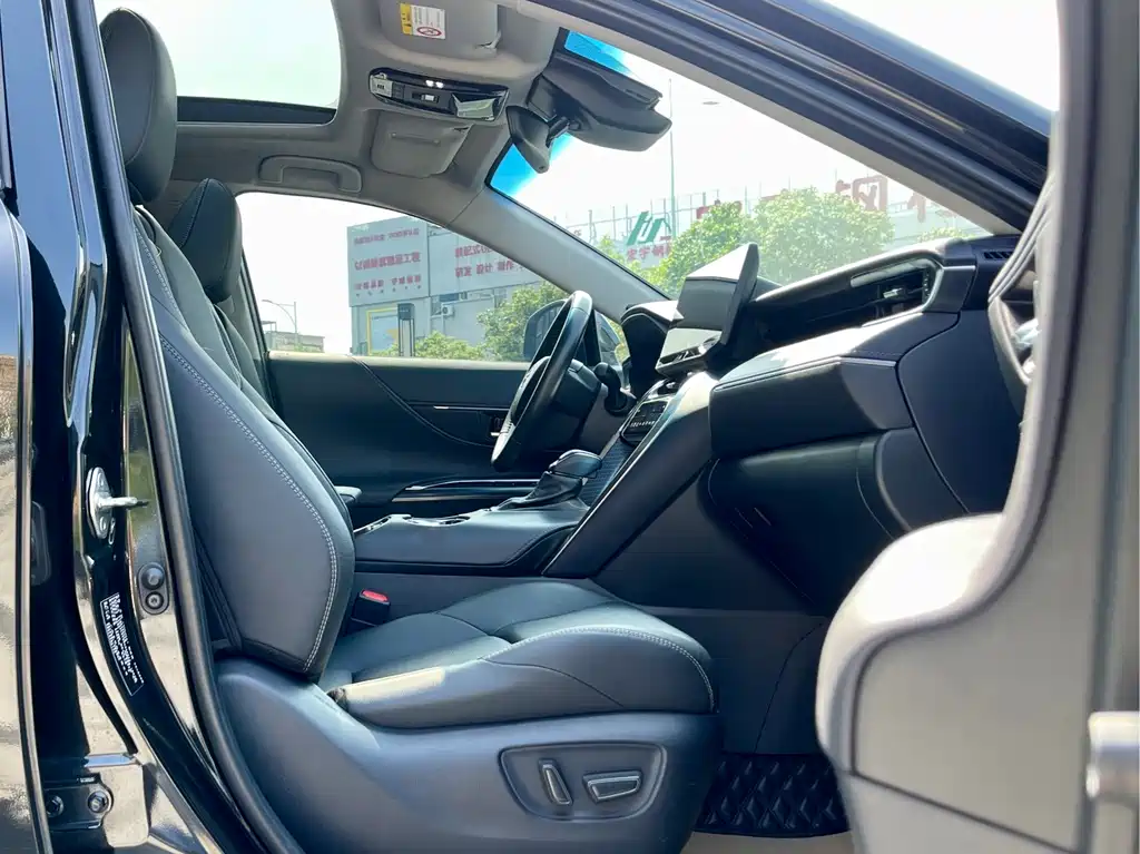Toyota Venza — миниатюра 10