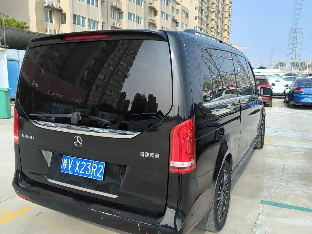 Mercedes-Benz V-Class V 2018 V 260 L Luxury Long Wheelbase V