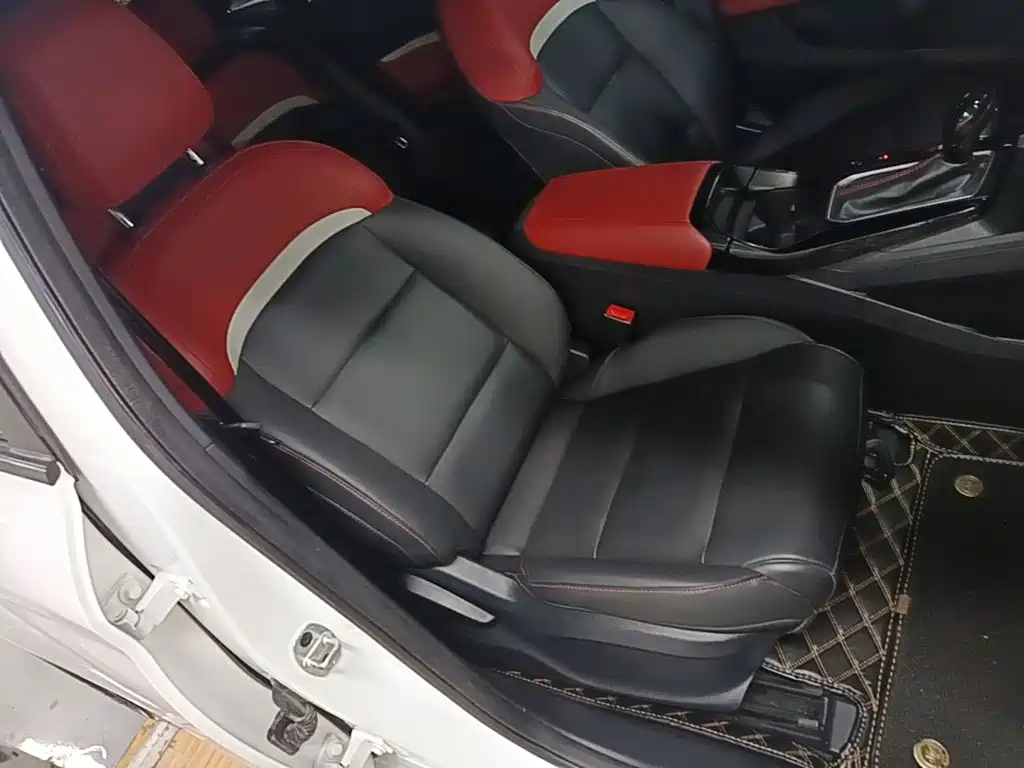 MG MG5 — миниатюра 25