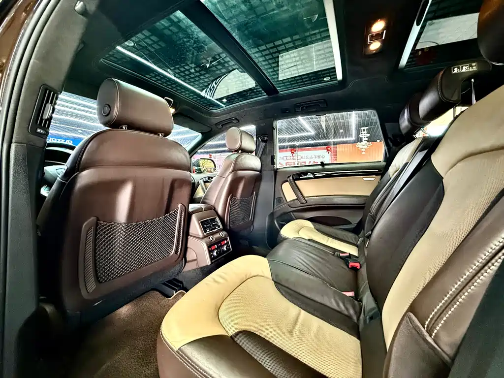 Audi Q7 — миниатюра 10