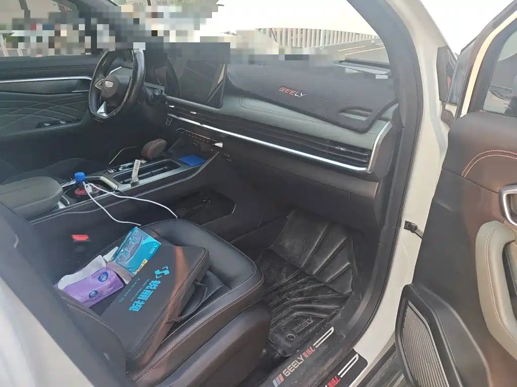 Geely Haoyue L — миниатюра 19